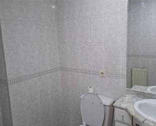 Bathroom of Flat to rent in Arroyo de la Encomienda  with Heating, Furnished and Community parking