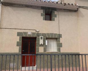 Vista exterior de Pis en venda en María amb Calefacció i Moblat