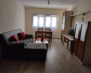 Living room of Flat to rent in Valladolid Capital  with Heating, Parquet flooring and Furnished
