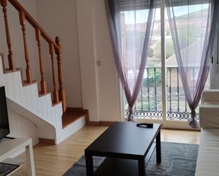 Sala d'estar de Dúplex de lloguer en Cobeña amb Calefacció, Moblat i Forn
