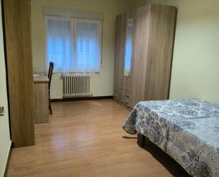 Bedroom of Flat to rent in Valladolid Capital  with Heating, Parquet flooring and Terrace