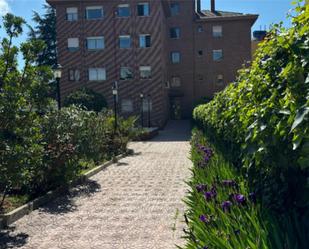 Exterior view of Flat to rent in  Madrid Capital  with Air Conditioner, Heating and Private garden