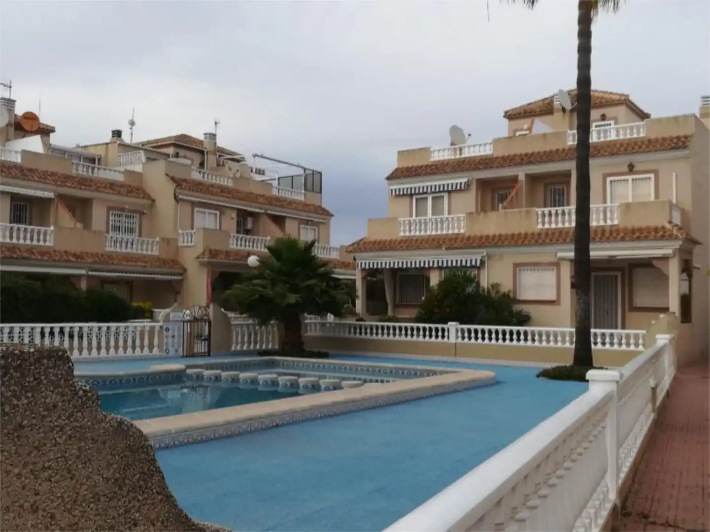 Vista exterior de Piso en venta en Torrevieja con Aire acondicionado, Calefacción y Terraza