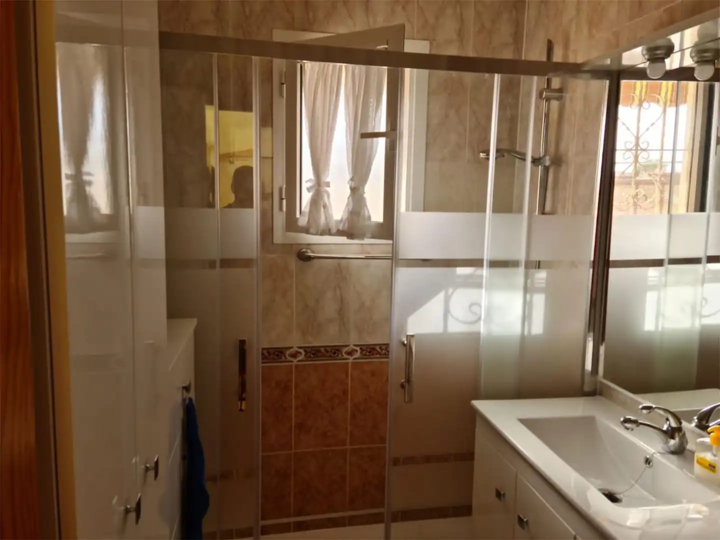 Baño de Piso en venta en Torrevieja con Aire acondicionado, Calefacción y Terraza
