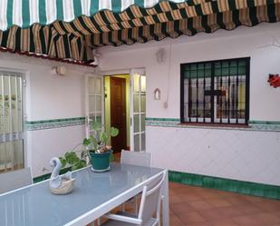 Jardí de Casa adosada en venda en Écija amb Aire condicionat