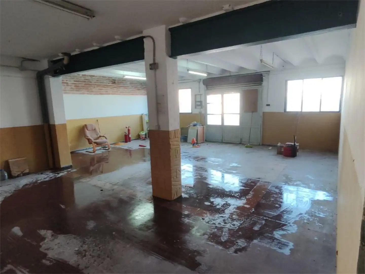 Nave industrial en venta en Carrer Terrassa, 16, Font Pudenta Nave industrial en venta en Montcada i Reixac