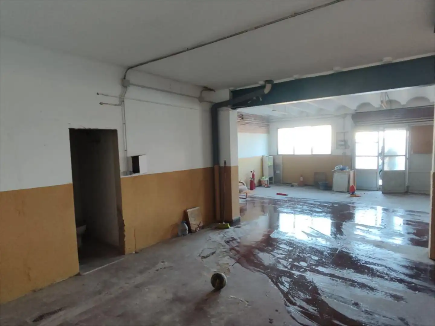 Nave industrial en venta en Carrer Terrassa, 16, Font Pudenta Nave industrial en venta en Montcada i Reixac