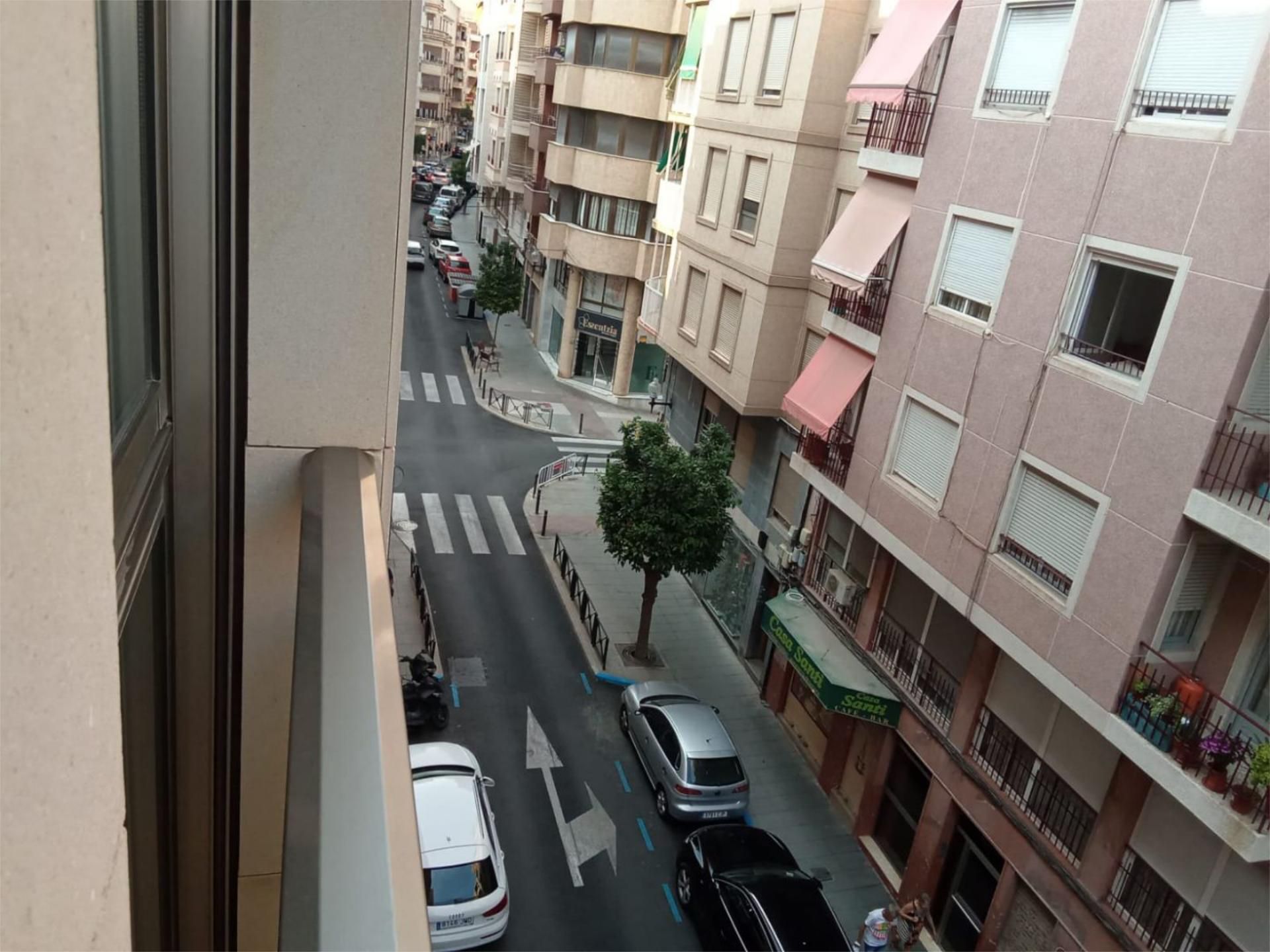Vista exterior de Pis de lloguer en Elche / Elx amb Aire condicionat, Aparcament comunitari i Videoporter