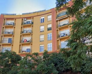 Vista exterior de Pis en venda en Algeciras amb Aire condicionat i Balcó
