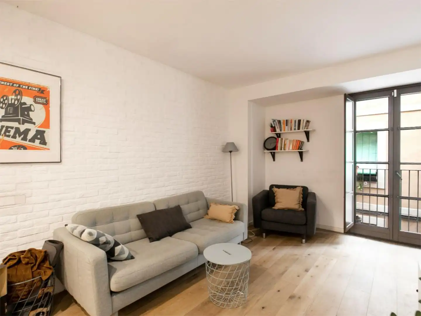 Piso en venta en Carrer de la Cera, 53, El Raval Sala de estar de Piso en venta en Barcelona con Aire acondicionado, Calefacción y Parquet
