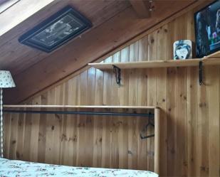 Bedroom of Duplex to share in Valladolid Capital  with Air Conditioner, Heating and Private garden
