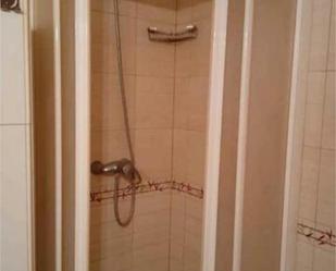 Bathroom of Apartment to rent in Manzanares  with Heating, Terrace and Furnished