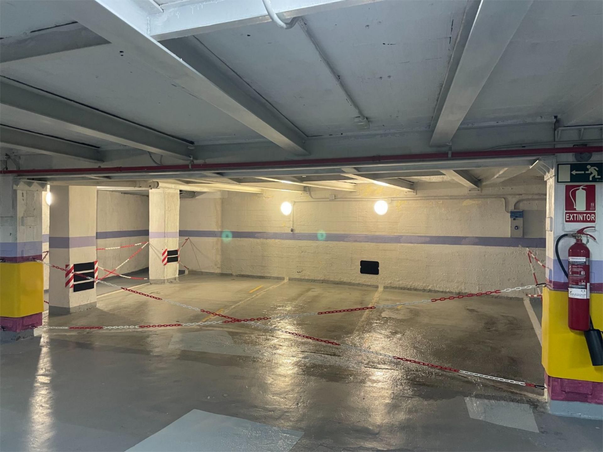 Parking of Garage for sale in  Madrid Capital