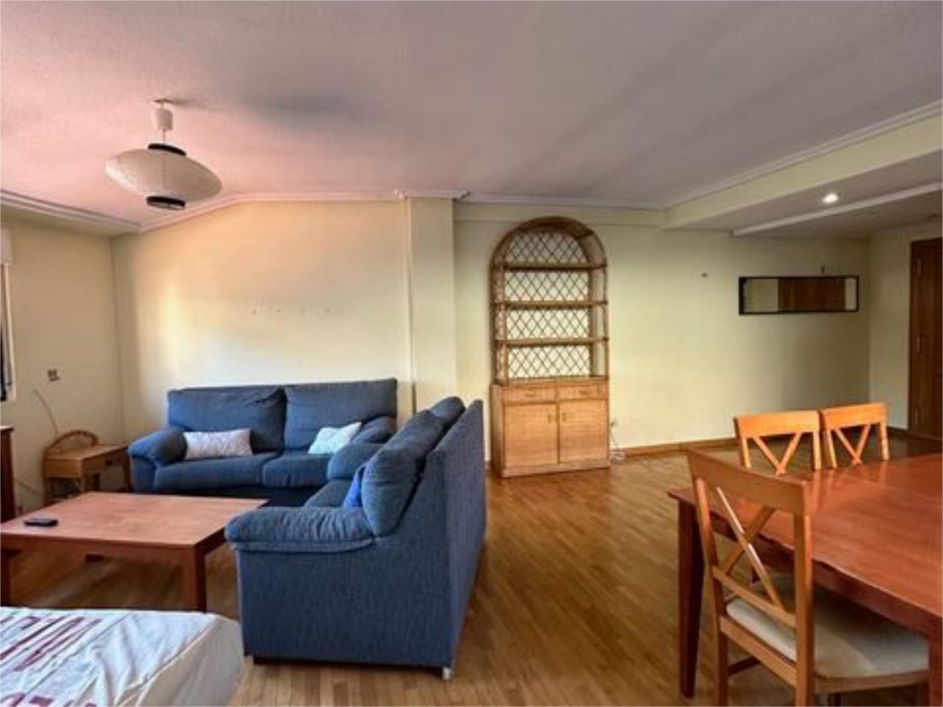 Flat to rent in Calle Sierpes, 11, Universidad - Tenerías