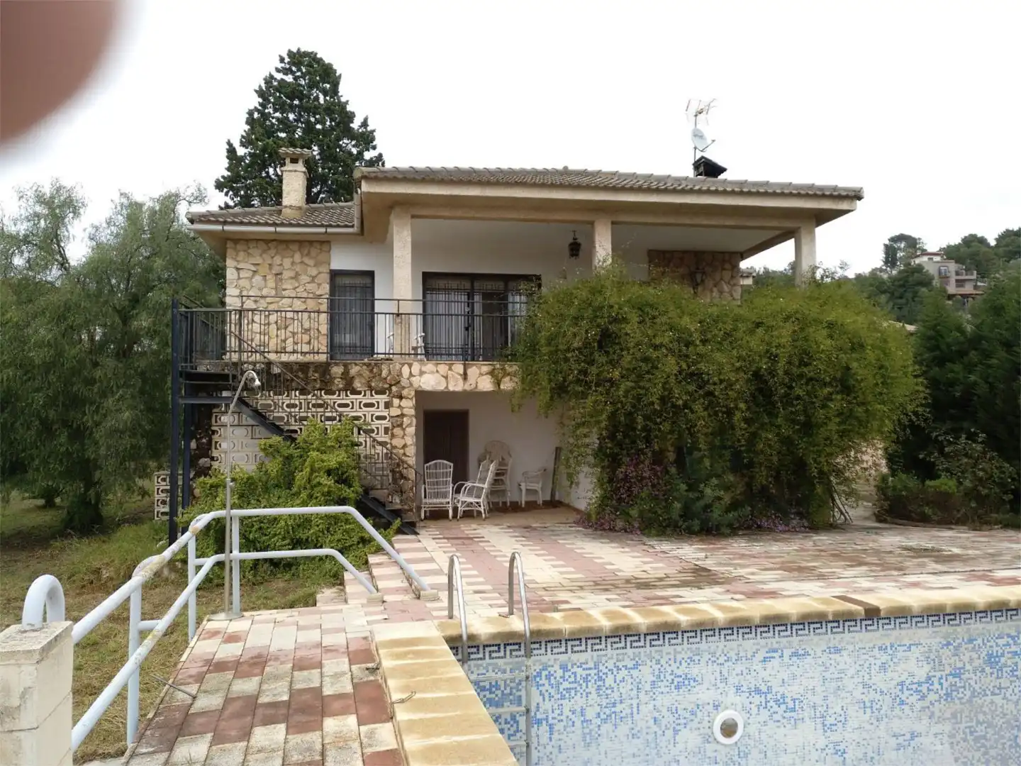 Pis en venda a Carrer la Lluna, 76, Cumbres de Calicanto Vista exterior de Pis en venda en Torrent amb Jardí privat, Terrassa i Traster