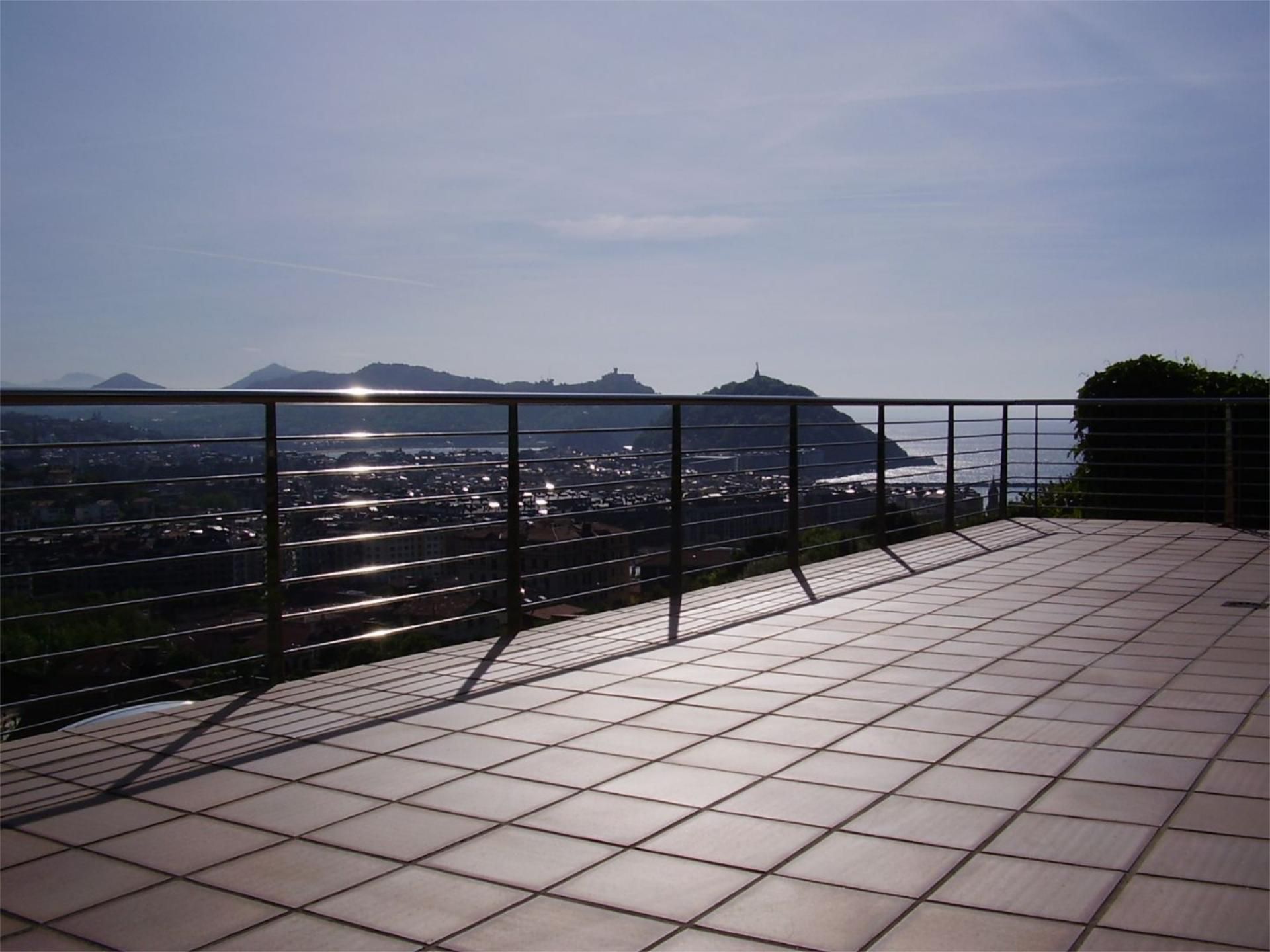 Terrassa de Casa o xalet de lloguer en Donostia - San Sebastián  amb Calefacció, Jardí privat i Terrassa