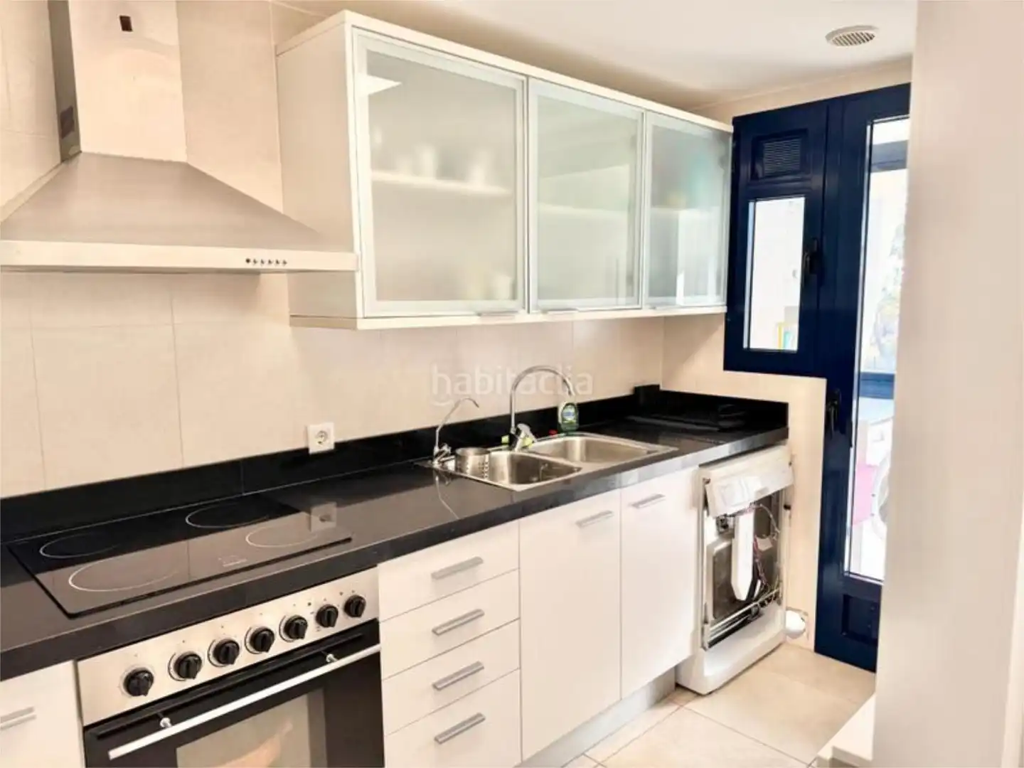 Detached homes for rent in Carrer Falcó, 4, Corinto - Almarda Kitchen of Detached homes for rent in Sagunto / Sagunt with Air Conditioner, Heating and Private garden