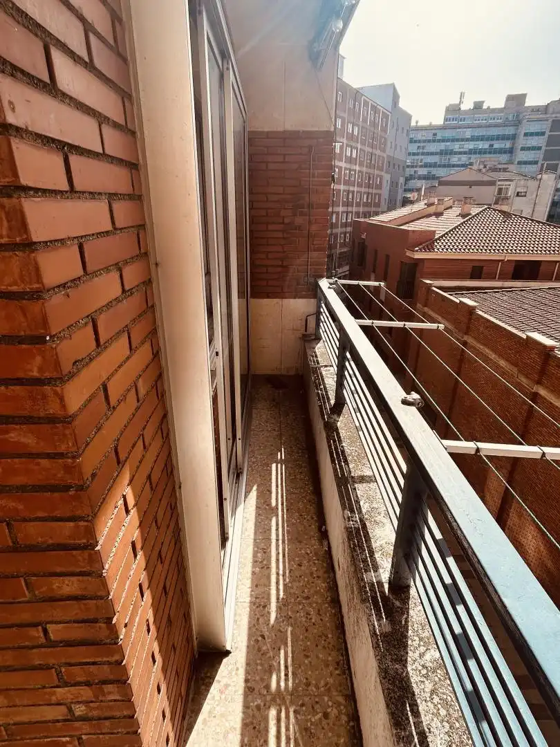 Flat for sale in Calle Licenciados, 9, La Platina- Hospital - Campus Balcony of Flat for sale in Salamanca with Heating, Parquet flooring and Terrace