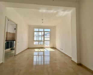 Sala d'estar de Pis en venda en  Santa Cruz de Tenerife Capital amb Balcó