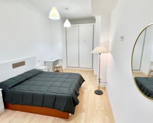 Bedroom of Flat to share in  Valencia Capital  with Air Conditioner, Heating and Parquet flooring