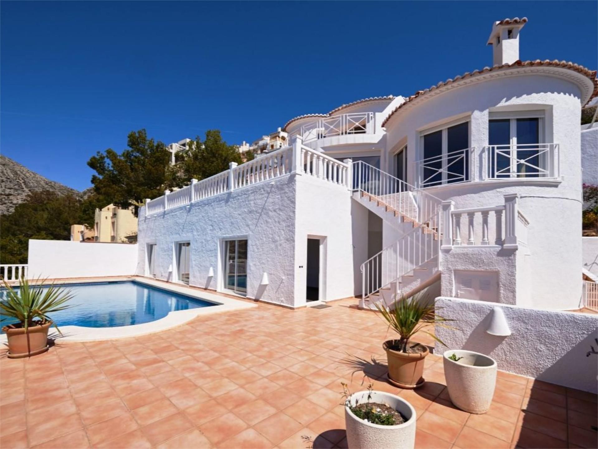 Vista exterior de Casa o xalet en venda en Altea amb Aire condicionat, Terrassa i Piscina