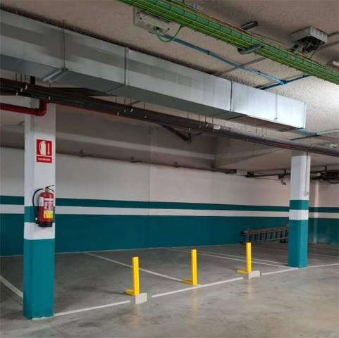 Garaje en Alquiler en Calle Pablo Sarasate, 121 en Tenería I – La Tenería II