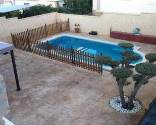 Swimming pool of Single-family semi-detached for sale in Monforte del Cid  with Terrace and Swimming Pool