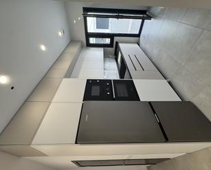 Cuina de Pis de lloguer en Málaga Capital amb Aire condicionat, Calefacció i Moblat