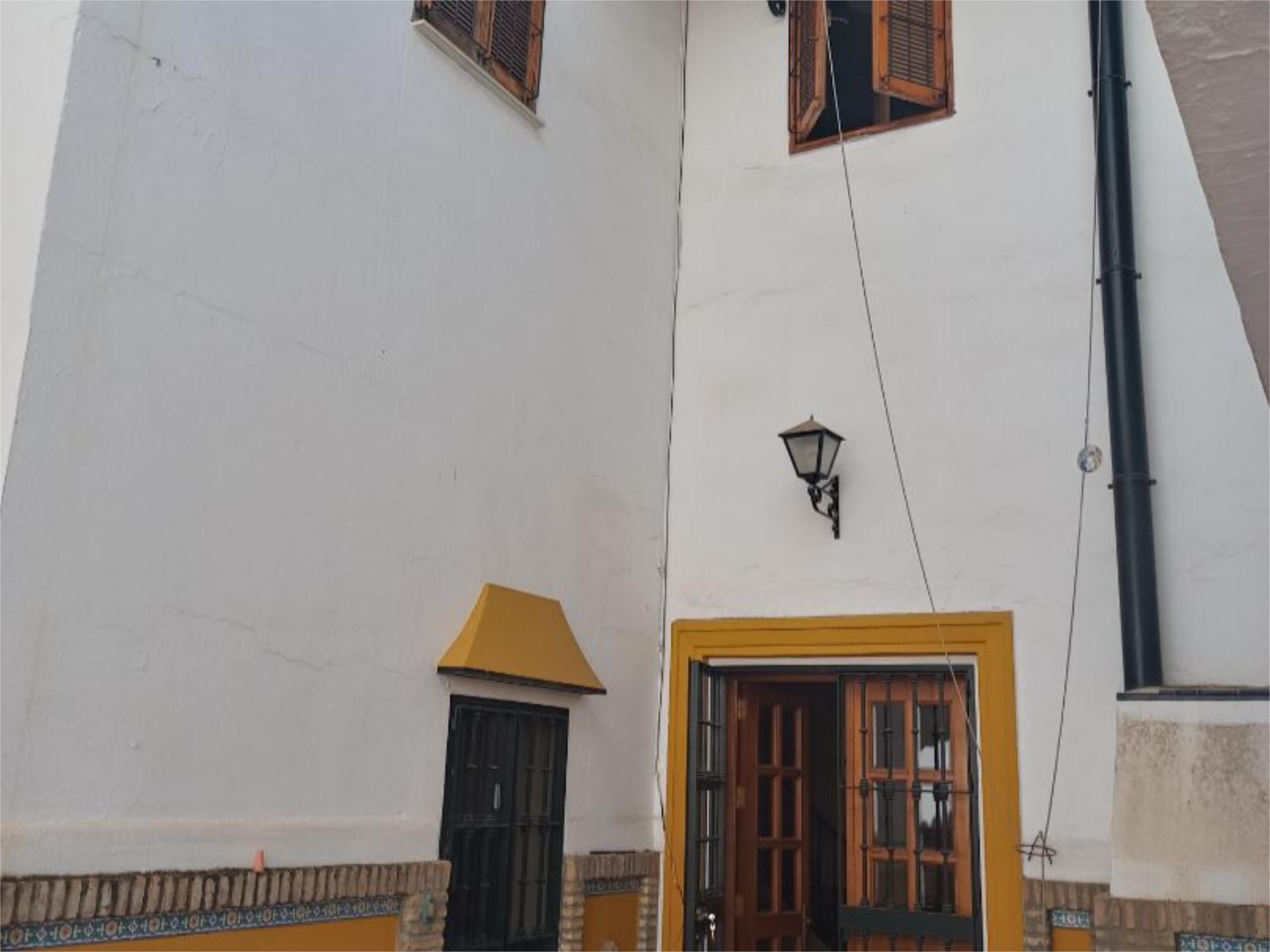 Exterior view of Flat to share in  Sevilla Capital  with Air Conditioner, Heating and Terrace