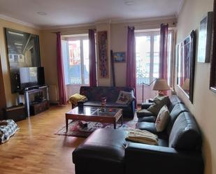 Living room of Flat to rent in Vigo   with Heating, Parquet flooring and Terrace