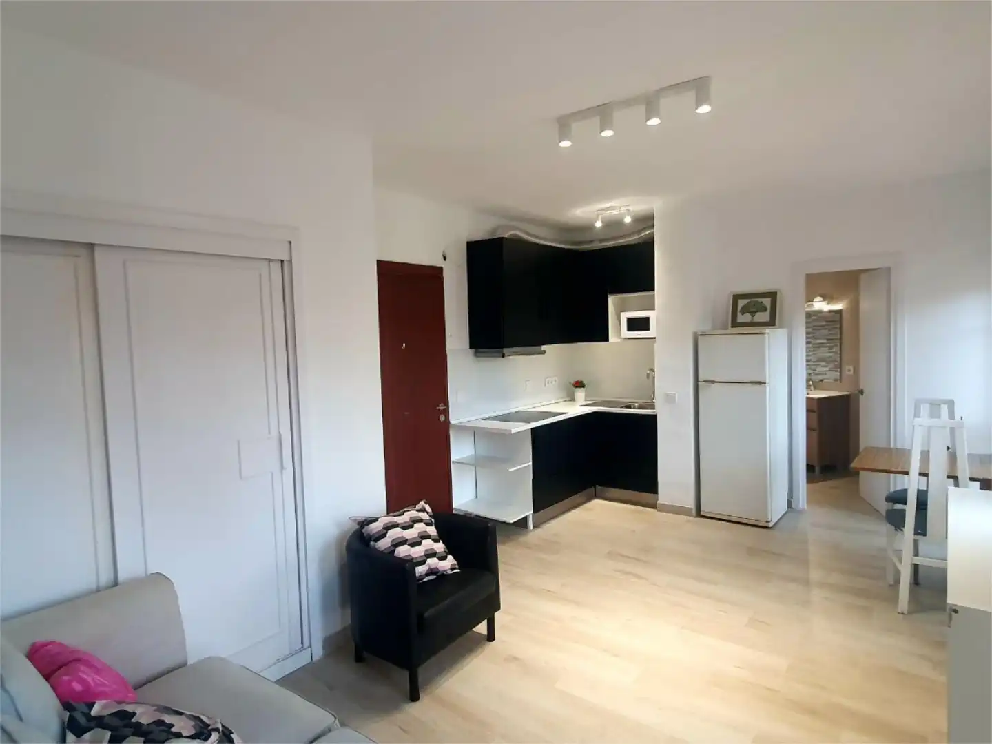 Wohnung zur Miete in Avenida Carlota Alessandri, 282, El Pinillo Wohnung zur Miete in Avenida Carlota Alessandri, 282, El Pinillo