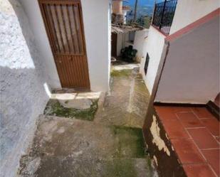 Vista exterior de Casa o xalet en venda en Cútar amb Terrassa