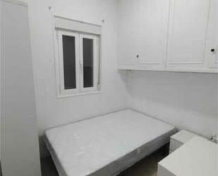 Bedroom of Flat to rent in  Madrid Capital  with Heating and Furnished