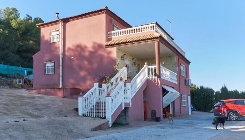 Casa o chalet en venta en Camino Viejo de Torre del Campo, 1, Torredelcampo, Jaén - imagen 1 Foto 1 de Casa o chalet en venta en Camino Viejo de Torre del Campo, 1, Torredelcampo, Jaén