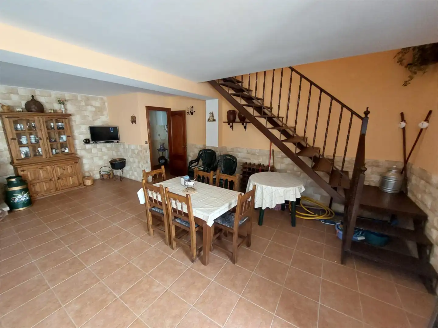 Casa adosada en venda a Calle Valle Pozo, 3, Vitigudino Casa adosada en venda en Vitigudino amb Terrassa, Traster i Moblat