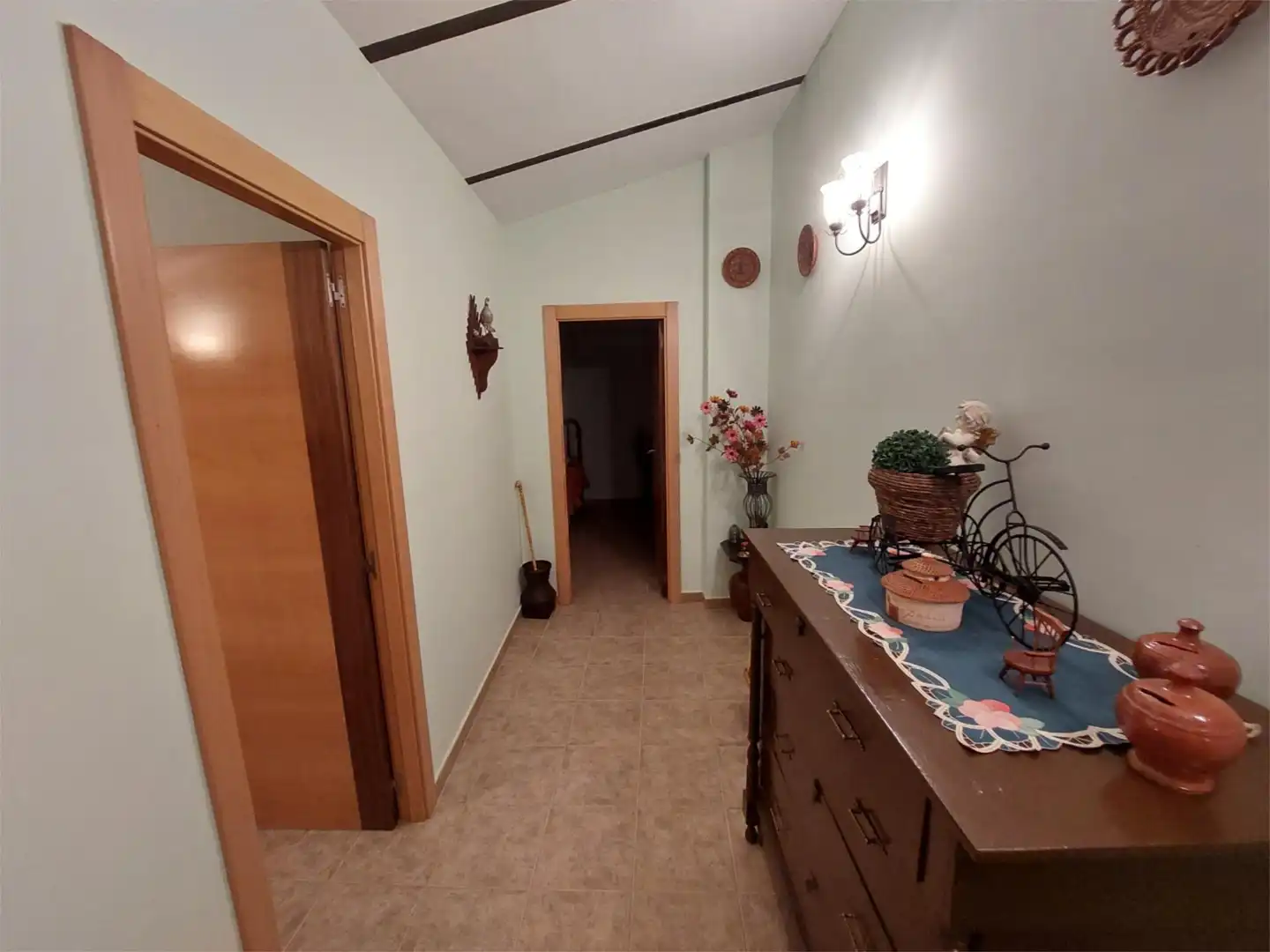 Casa adosada en venda a Calle Valle Pozo, 3, Vitigudino Casa adosada en venda en Vitigudino amb Terrassa, Traster i Moblat