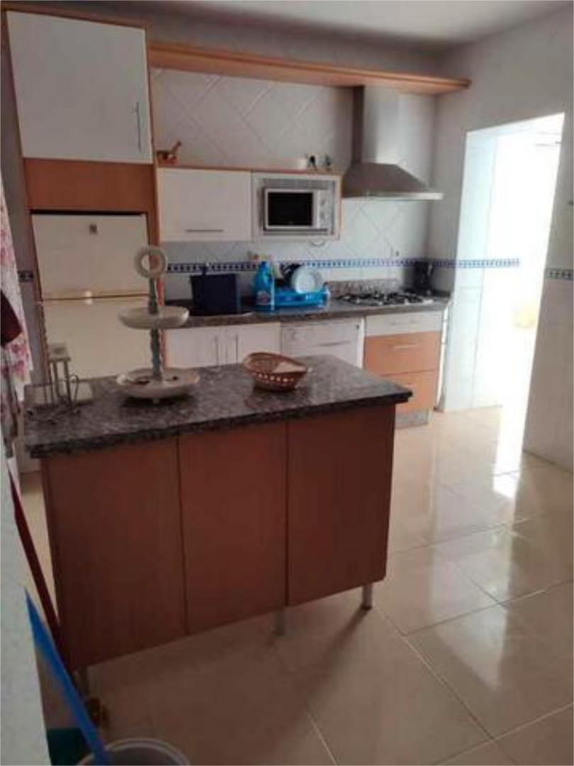 Cuina de Apartament de lloguer en Chipiona amb Terrassa