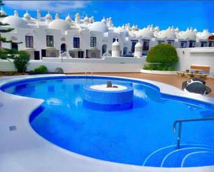 Piscina de Apartament de lloguer en Adeje amb Terrassa, Piscina i Moblat