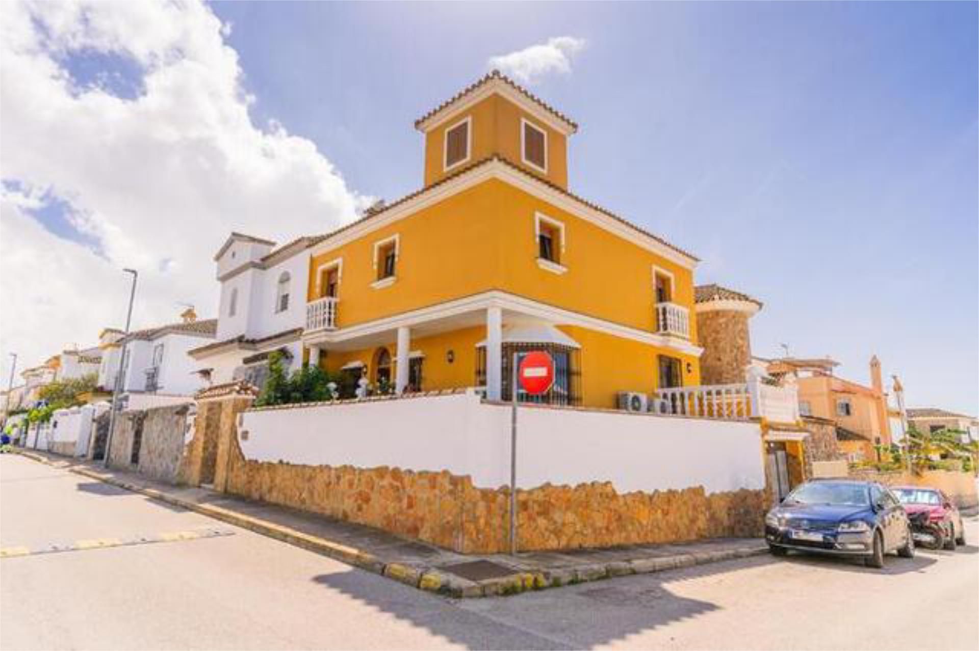 Exterior view of House or chalet for sale in Chiclana de la Frontera  with Terrace and Swimming Pool