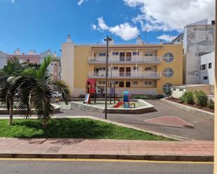 Vista exterior de Pis en venda en Arona amb Aparcament comunitari