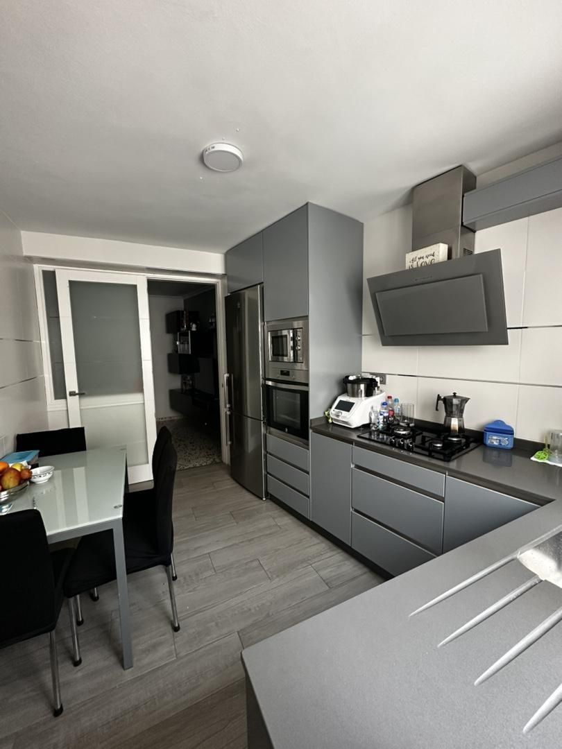 Kitchen of Flat for sale in El Burgo  with Balcony