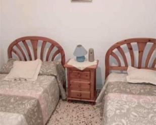 Dormitori de Casa adosada en venda en Alicante / Alacant amb Calefacció, Jardí privat i Terrassa