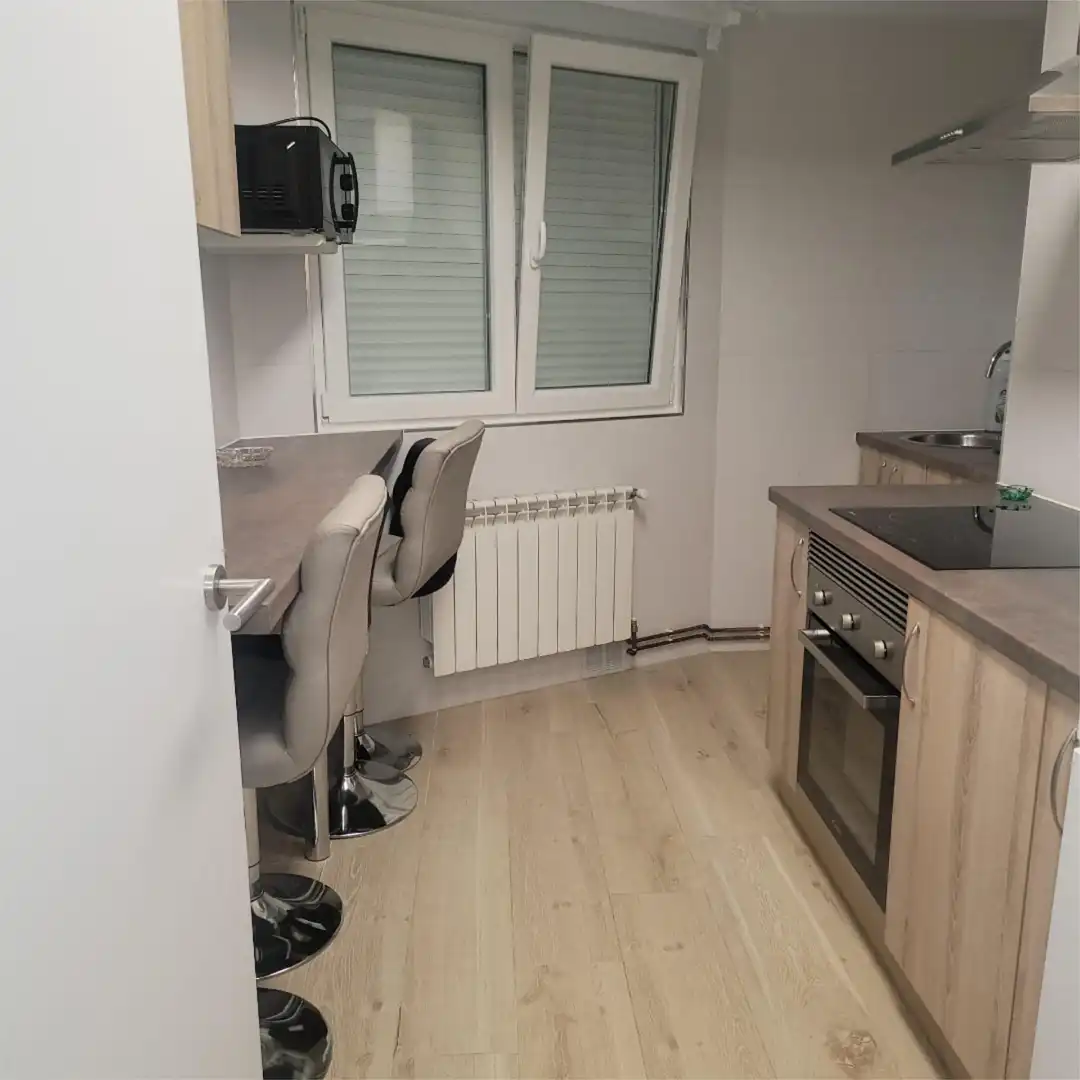 Zimmer in Calle Bonifacio del Castillo, 8, Inmobiliaria - Barreda Küche von Wohnung zur untervermieten in Torrelavega mit Heizung, Parkett und Möbliert