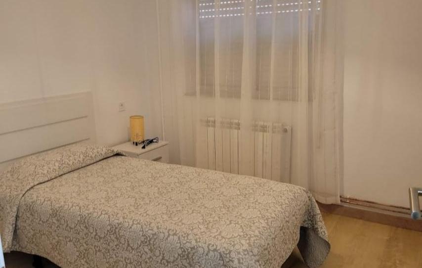 Foto 1 de Pis per a compartir a Calle Bonifacio del Castillo, 8, Inmobiliaria - Barreda, Cantabria