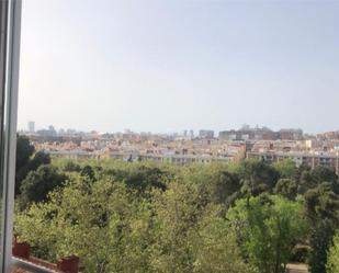Exterior view of Flat to rent in  Madrid Capital  with Terrace