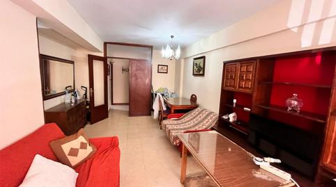 Flat for sale in Calle Florencio Quintero, 16, Cruz Roja, Sevilla - image 2 Photo 2 of Flat for sale in Calle Florencio Quintero, 16, Cruz Roja, Sevilla