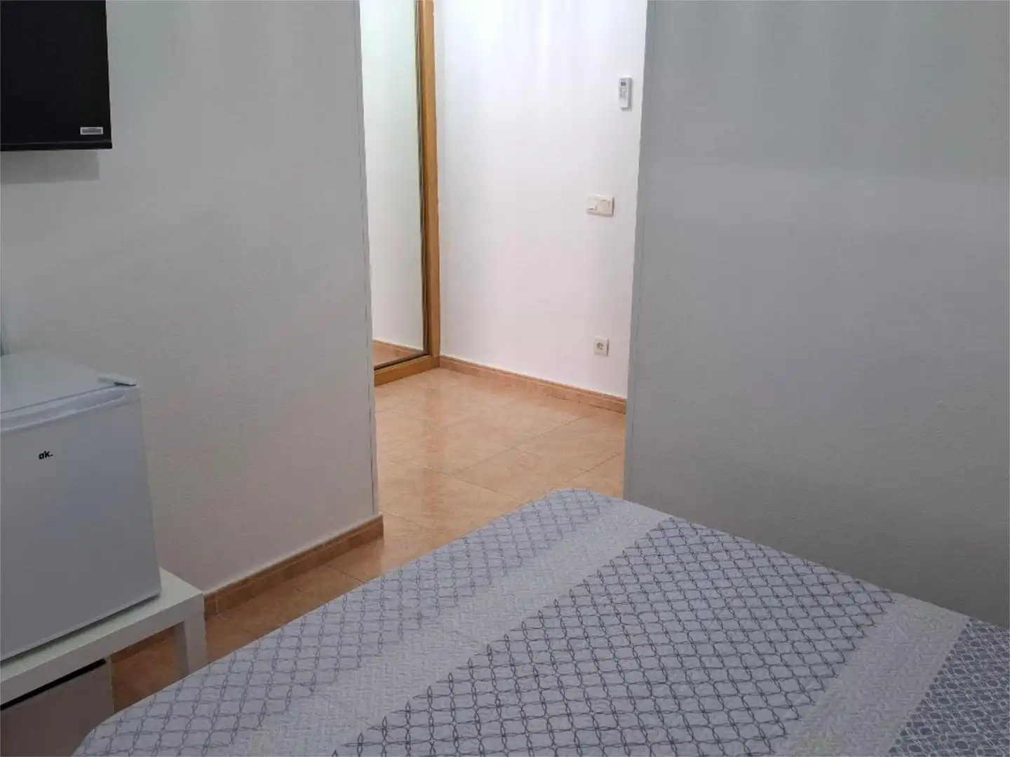 Habitación en Calle Reino Unido, 8, Buenavista - Valparaíso - La Legua Habitación de Piso para compartir en Toledo con Aire acondicionado, Calefacción y Jardín privado