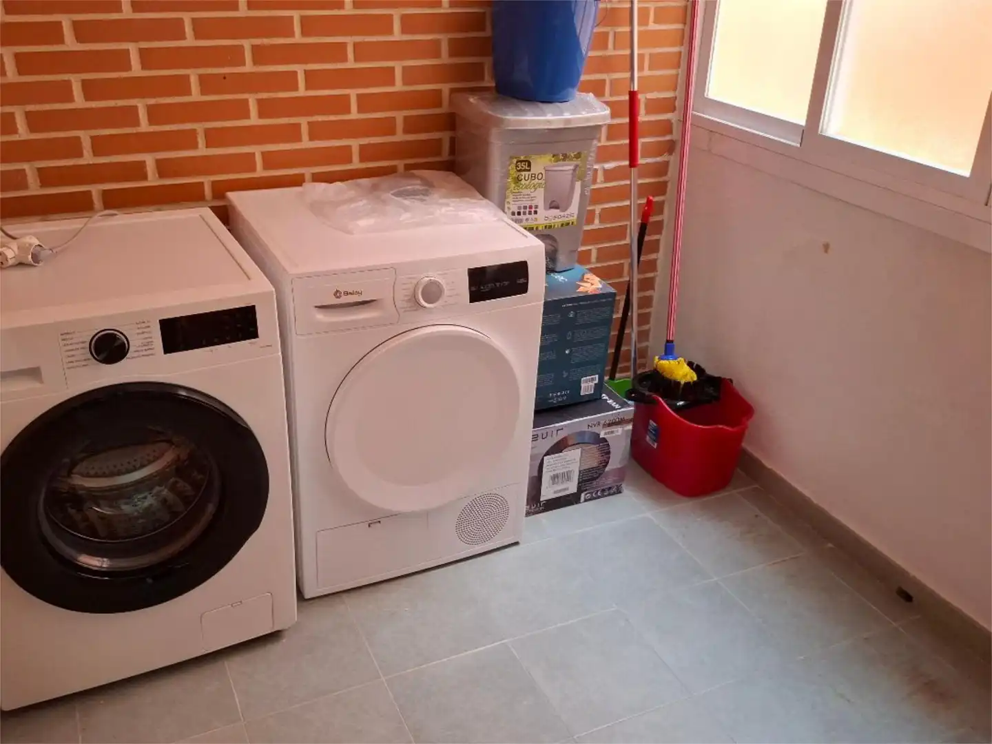 Habitación en Calle Reino Unido, 8, Buenavista - Valparaíso - La Legua Piso para compartir en Toledo con Aire acondicionado, Calefacción y Jardín privado