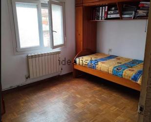 Dormitori de Casa o xalet per a compartir en San Andrés del Rabanedo amb Calefacció, Parquet i Moblat