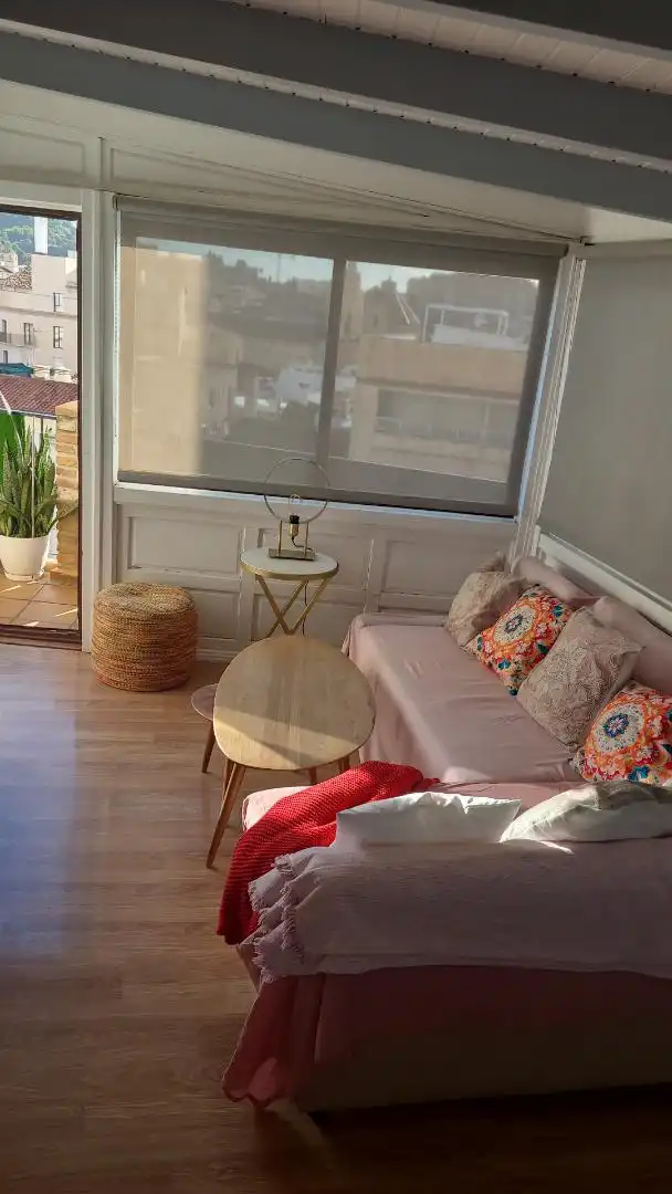 Flat for rent in Avenida de la Rosaleda, 3, La Goleta - San Felipe Neri Living room of Flat for rent in Málaga Capital with Air Conditioner and Terrace